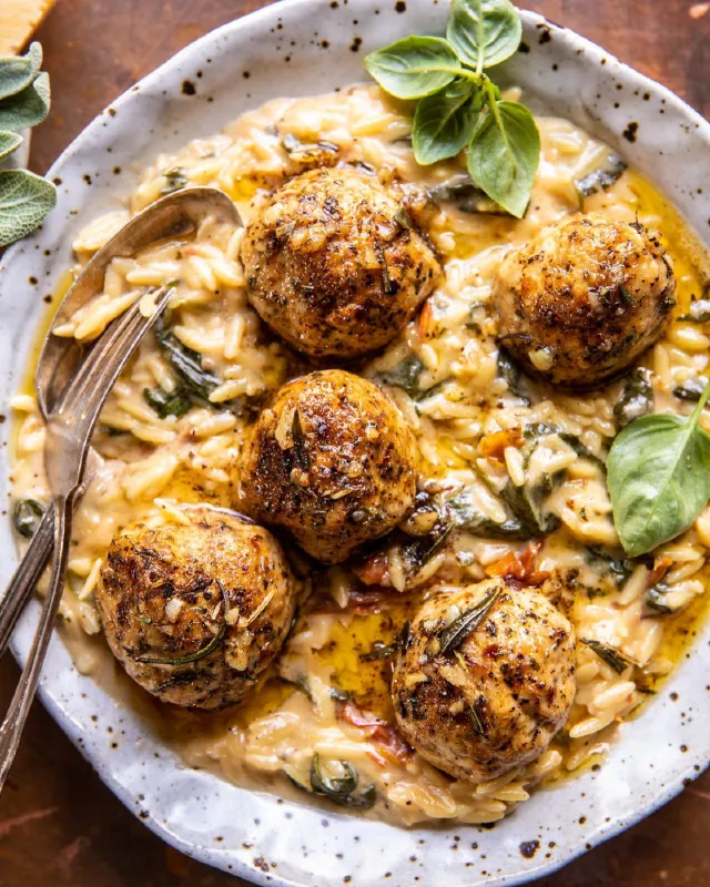 4 Ingredient Crockpot Meatballs