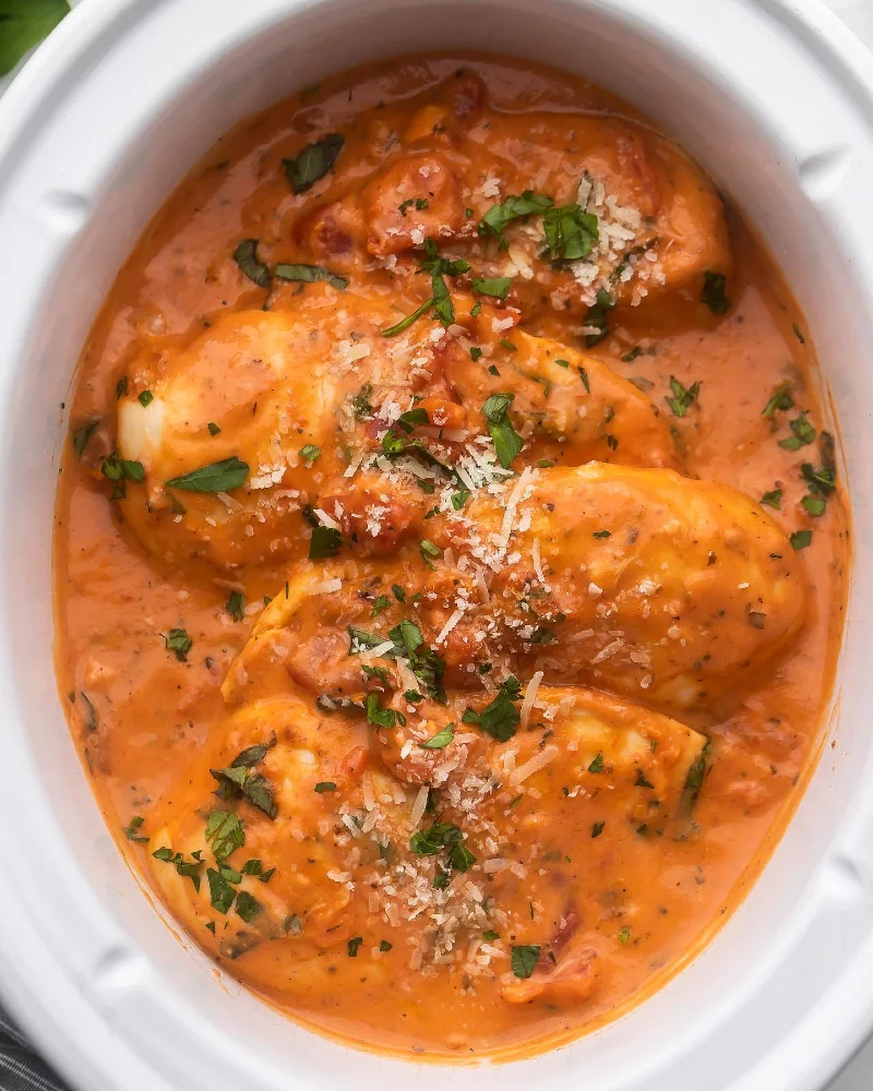 Slow Cooker Tomato Basil Soup