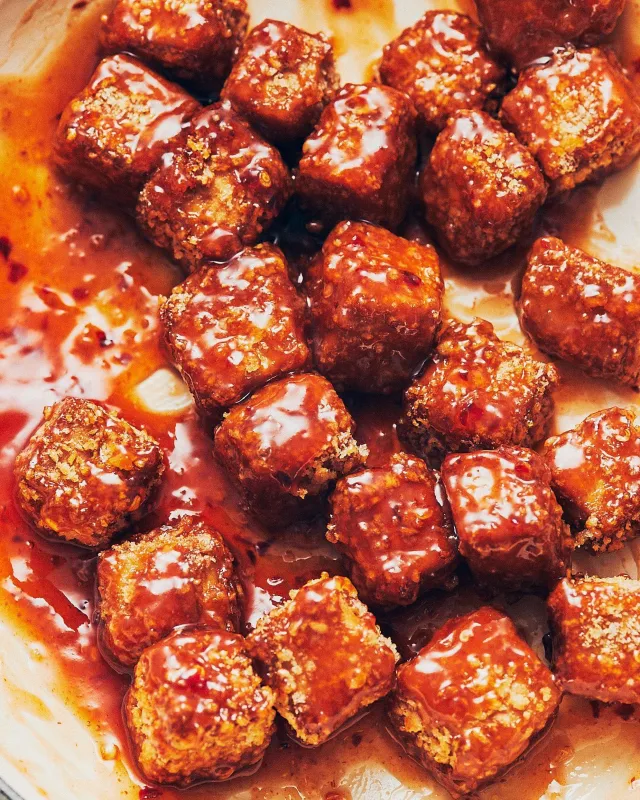 Crispy Air Fryer Tofu