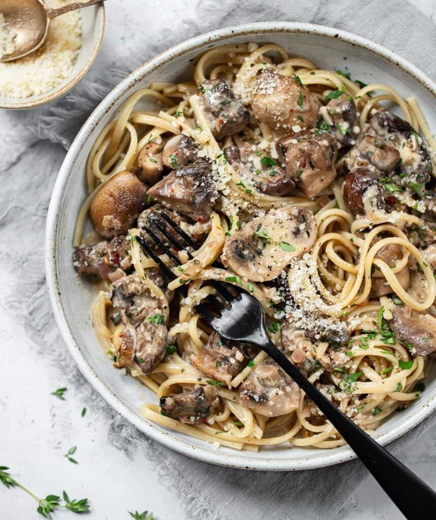 Creamy Mushroom and Thyme Pasta