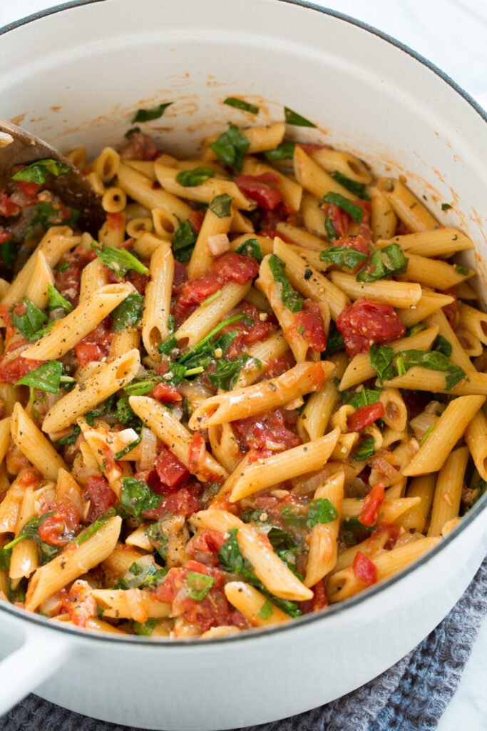 One Pot Tomato Basil Pasta